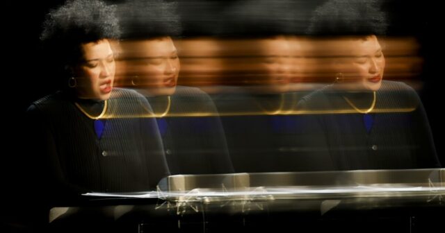 O recital de música de Julia Bullock, 'From Ordinary Things', é tudo menos comum
