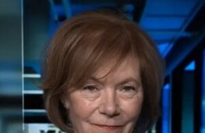 O senador democrata Smith sobre a paralisação do governo por causa do ICE: não é possível ‘fornecer mais financiamento a uma agência que está completamente fora de controle’ O senador democrata Smith sobre a paralisação do governo por causa do ICE: não é possível 'fornecer mais financiamento a uma agência que está completamente fora de controle'