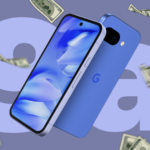 Google Pixel 9a deitado em um tapete ao lado de Pusheen com um pouco de pipoca