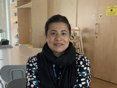 O vereador arrecadando £ 20 mil por ano em dinheiro dos contribuintes… enquanto morava a 8.000 quilômetros de distância, em Bangladesh Sabina Khan (foto) foi eleita para servir Tower Hamlets no leste de Londres, mas nos últimos oito meses está em Sylhet, no país asiático