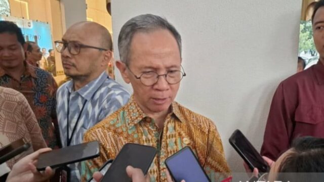 OJK Boss revela substituição de Iman Rachman como diretor do BEI, aqui estão os vazamentos
