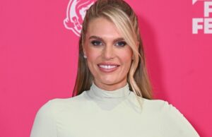 Obtenha todo o brilho de Madison LeCroy com este óleo corporal de vitamina C Heather Dubrow participa da 48ª Gala Anual do Gracie Awards da Alliance for Women in Media Foundation em Beverly Wilshire, A Four Seasons Hotel em 23 de maio de 2023 em Beverly Hills, Califórnia.