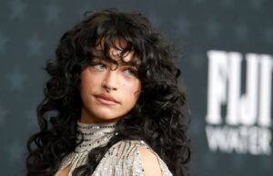 Odessa A’zion conta que está desistindo dos ‘cortes profundos’ de Sean Durkin após encobrir as acusações: ‘Estou fora’ Odessa A'zion conta que está desistindo dos 'cortes profundos' de Sean Durkin após encobrir as acusações: 'Estou fora'