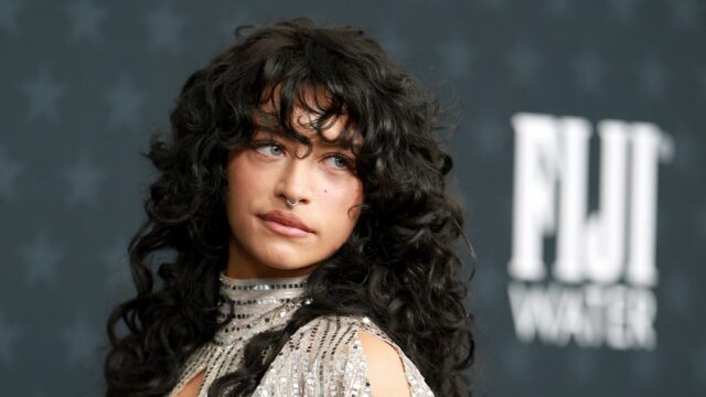 Odessa A'zion conta que está desistindo dos 'cortes profundos' de Sean Durkin após encobrir as acusações: 'Estou fora'
