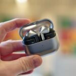 O Samsung Galaxy Buds3 Pro e capa