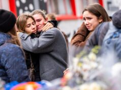 Os faíscas da véspera de Ano Novo podem ter causado um incêndio mortal em um bar na Suíça: Oficial Os faíscas da véspera de Ano Novo podem ter causado um incêndio mortal em um bar na Suíça: Oficial