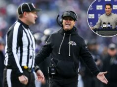 Os fãs dos Giants que desejam a contratação imediata de John Harbaugh ficarão desapontados John Harbaugh discute com um árbitro.