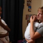 Os irmãos Dardenne da Bélgica retornam com 'Jovens Mães' de olhos claros e compassivos