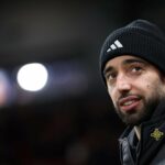 O técnico do Manchester United, Ruben Amorim, fala durante entrevista coletiva no complexo de treinamento Carrington em 2025, em Manchester, Inglaterra.