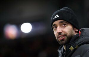 Anderson explica porque Bruno Fernandes é seu jogador favorito do Man Utd agora O técnico do Manchester United, Ruben Amorim, fala durante entrevista coletiva no complexo de treinamento Carrington em 2025, em Manchester, Inglaterra.