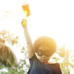 Homem-Aranha da Marvel: Através do Verso-Aranha Miles Morales Tri-Shot NERF Blaster