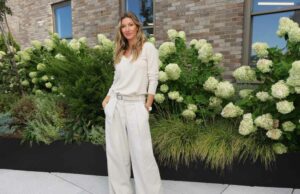 Os mocassins fáceis de usar de Gisele Bundchen se parecem com este par de US $ 46 suéter