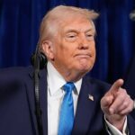 O presidente Donald Trump dirigiu-se ao povo iraniano em uma postagem do Truth Social no sábado