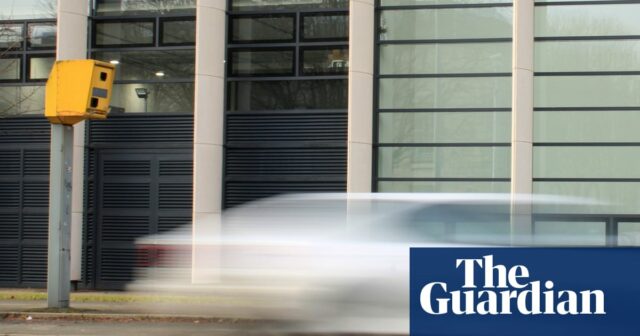 Os radares de velocidade devem ser escondidos?
