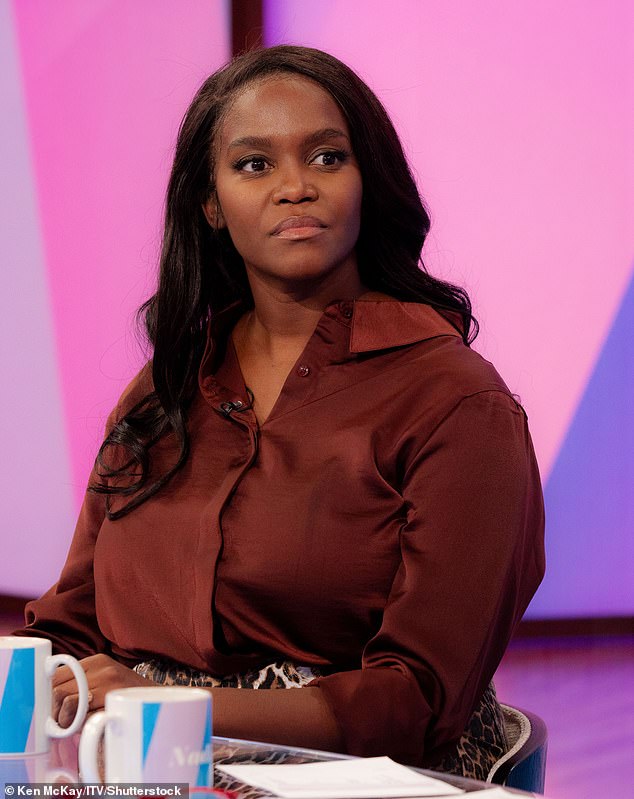 Oti Mabuse revela o motivo doloroso pelo qual ela interrompeu Oti Mabuse revelou o motivo doloroso pelo qual ela separou sua mãe Dudu por um ano após uma briga em sua carreira - e abriu o relacionamento deles