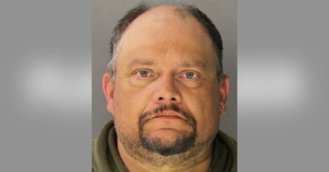 Lutador de mma se declara culpado de assassinato de filha Schenedtady