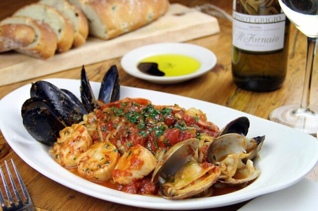 Palo Alto: Após 36 anos, o restaurante Il Fornaio, favorito da tecnologia, está fechando
