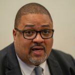 Pare de permitir que promotores esquerdistas protejam criminosos imigrantes ilegais do ICE