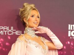 Paris Hilton tem orgulho de contar sua história em seus termos em novo documento: ‘Sempre estive à frente do meu tempo’ Jogar