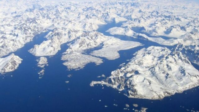 Parlamento dos EUA apresenta projeto de lei para 'atacar' a Groenlândia
