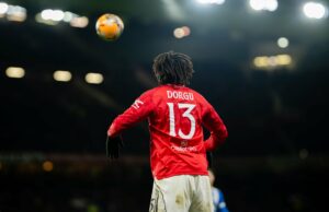 Patrick Dorgu fez algo 20 vezes contra o Brighton que deveria preocupar seriamente o Man United Manchester United x Brighton pela Copa da Inglaterra.