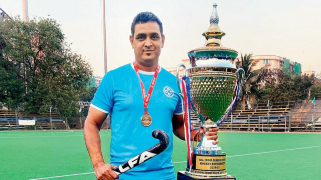 'Perdeu um líder, um amigo': time de hóquei do Mumbai Port Trust lamenta Abhijit Shirsat
