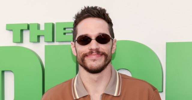 GettyImages2215338031 Por dentro de Pete Davidson e Elsie Hewitts vivem como pais