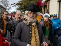 Peter Mullan, estrela de ‘The Fall of Sir Douglas Weatherford’, fala sobre os ‘horrores’ de Trump e a morte de Alex Pretti: ‘Eles estão reescrevendo a história enquanto falamos’ (EXCLUSIVO) Peter Mullan, estrela de 'The Fall of Sir Douglas Weatherford', fala sobre os 'horrores' de Trump e a morte de Alex Pretti: 'Eles estão reescrevendo a história enquanto falamos' (EXCLUSIVO)