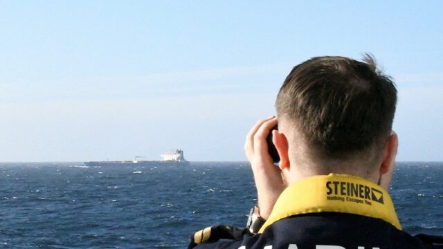 Petroleiro russo, o Grinch, interceptado enquanto EUA e aliados aumentam a repressão de sanções
