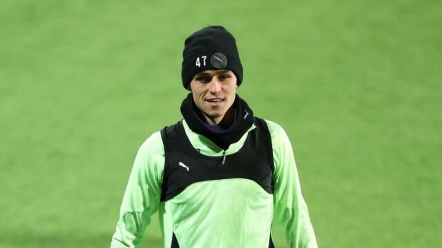 Phil Foden disponível para o Manchester City na Liga dos Campeões, apesar de lesão na mão
