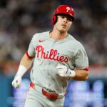 Phillies Free-Agent Outfielder atingido com suspensão de 80 jogos