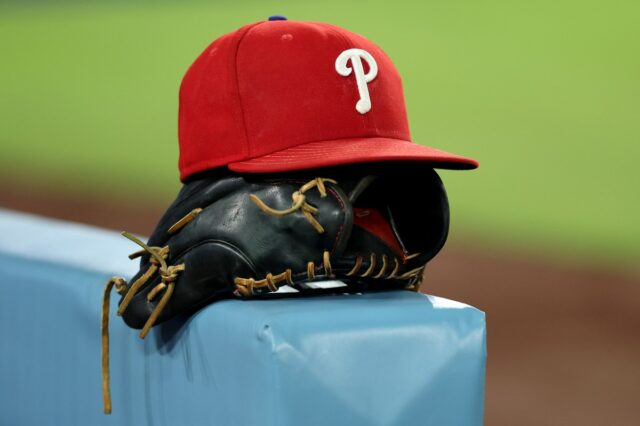 Phillies libera terceira base após temporada sem brilho
