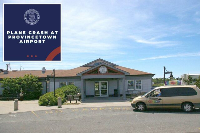 Edifício do Aeroporto P-Town com uma minivan estacionada em frente.