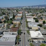 Polícia: A mulher da Alameda estava tão ocupada espancando sua filha adolescente cega que não percebeu que seu filho de 3 anos estava no trânsito