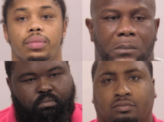 Polícia de Lima prende quatro e interrompe operação ilegal de drogas e jogos de azar A Polícia de Lima prende quatro pessoas e interrompe operações ilegais de drogas e jogos de azar.