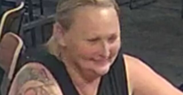 Trisha Graf, 41, foi vista pela última vez na área de Roxby Downs há quase um mês com seu Ford Territory encontrado abandonado a leste de Andamooka no dia em que desapareceu.