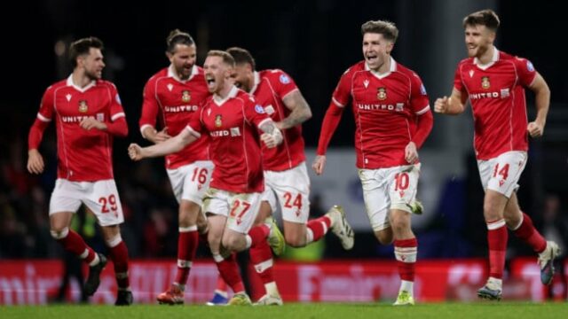 Pontuação 3-3, Wrexham elimina Nottingham Forest por meio de drama de pênaltis
