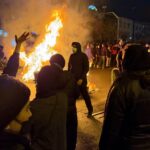 Desenho animado de Mike Luckovich