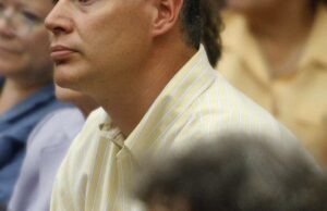 Por que o ex-marido de Andrea Yates ainda a visita depois que ela matou seus filhos Marido afastado de Ruby Franke defende que ainda ama Kevin