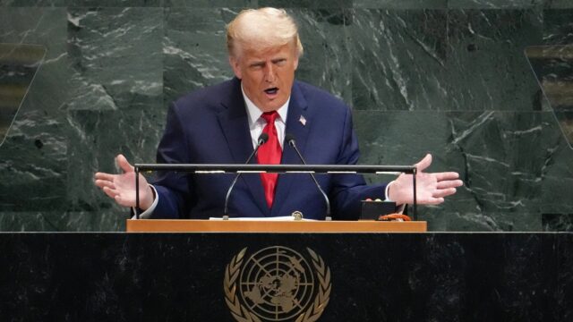 Por que os EUA estão abandonando as organizações internacionais?
