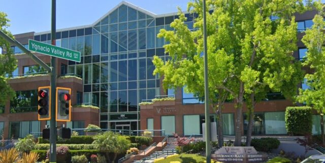 Prédio de escritórios perto da estação BART de Walnut Creek Prédio de escritórios perto da estação BART de Walnut Creek atrai comprador da Bay Area