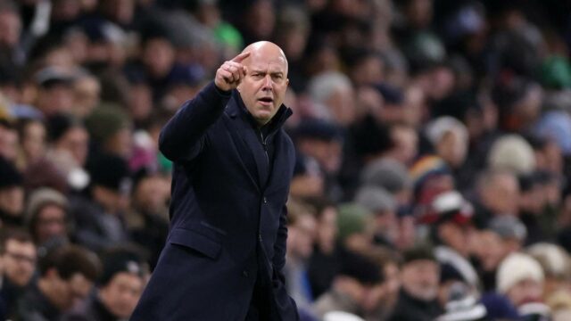 Premier League 2025-26: Slot diz que o Liverpool vazado sofrer gols no final do jogo não é mais uma surpresa
