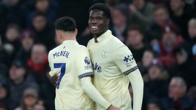 Premier League 2025-26: Thierno Barry, do Everton, prejudica as esperanças de título do Aston Villa
