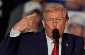 Presidente fala sobre força da economia dos EUA antes das eleições de meio de mandato Presidente fala sobre força da economia dos EUA antes das eleições de meio de mandato