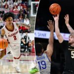 O jogador do Alabama Crimson Tide, Aden Holloway (camisa branca # 2), driblando o jogador de basquete do Kentucky Wildcats, Otega Oweh (camisa azul # 00), durante um jogo de basquete universitário.