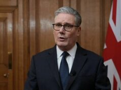 Primeiro-ministro do Reino Unido e príncipe Harry criticam comentários de Trump sobre o Afeganistão Primeiro-ministro do Reino Unido e príncipe Harry criticam comentários de Trump sobre o Afeganistão