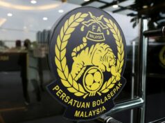 Principais dirigentes do futebol da Malásia renunciaram devido ao escândalo de jogadores estrangeiros Principais dirigentes do futebol da Malásia renunciaram devido ao escândalo de jogadores estrangeiros