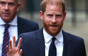 Príncipe Harry chega ao tribunal de Londres no início do processo de privacidade contra o editor do Daily Mail Príncipe Harry chega ao tribunal de Londres no início do processo de privacidade contra o editor do Daily Mail