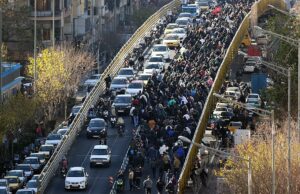 Príncipe herdeiro iraniano exilado pede ajuda a Trump enquanto os protestos contra o regime islâmico se intensificam: ‘Homem de paz’ Príncipe herdeiro iraniano exilado pede ajuda a Trump enquanto os protestos contra o regime islâmico se intensificam: 'Homem de paz'