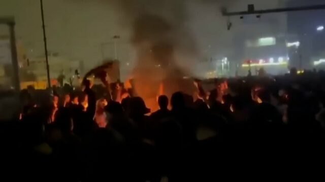 Protestos no Irã: Trump diz que 'ajuda' está a caminho
